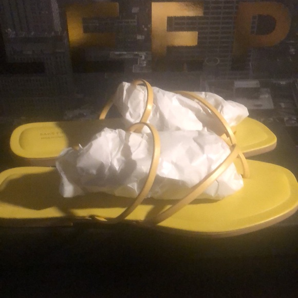 Open toe - Picture 2 of 5